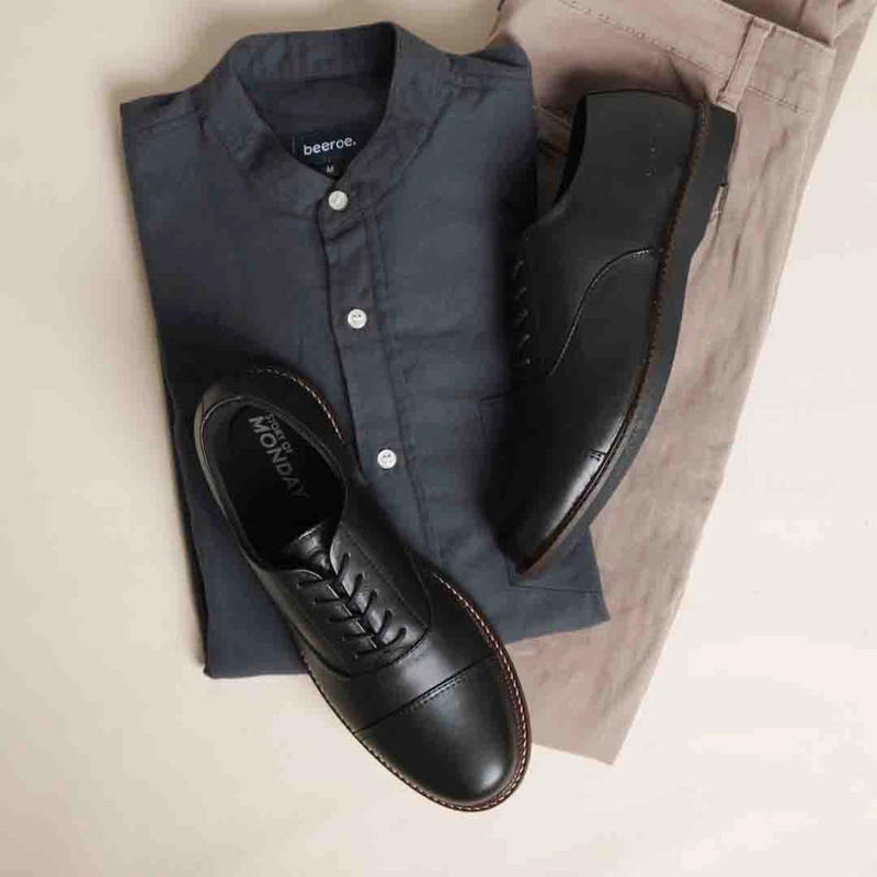 Product image MNDY Footwear - Oxford Black GL ( Genuine Leather ) - Sepatu Pantofel Formal Kulit Asli Hiram Unisex 38 Kulit Asli