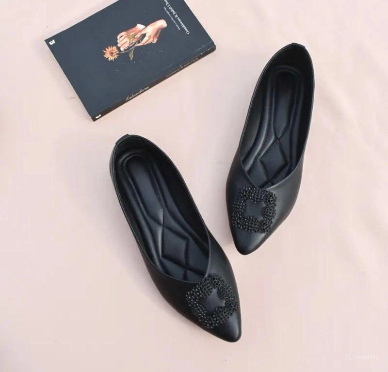 Product image LUXIA - Vania Sepatu Flatshoes Wanita FL-003 36 Hitam