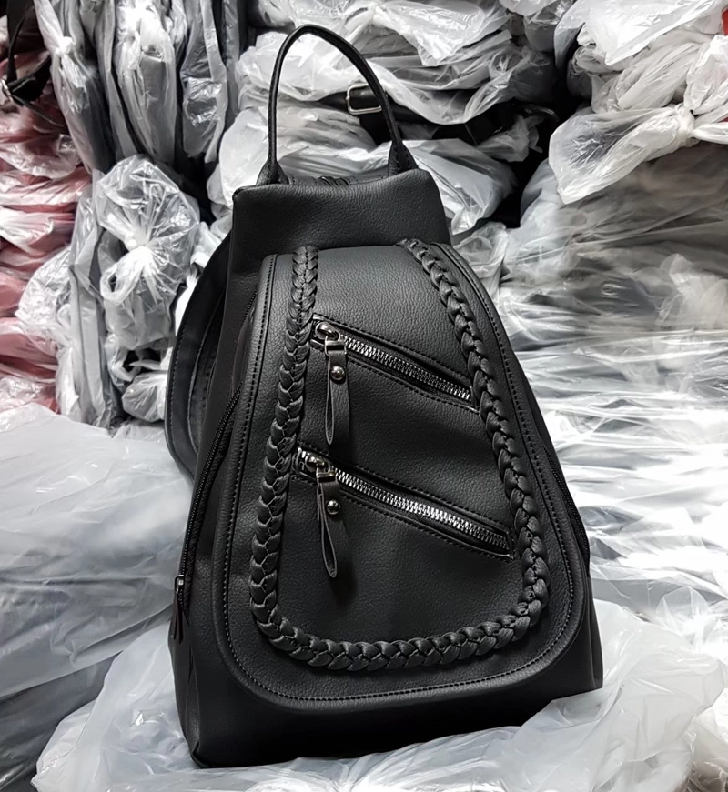 Product image Alcaff- Tas Ransel Pevita 24x10x30 Hitam