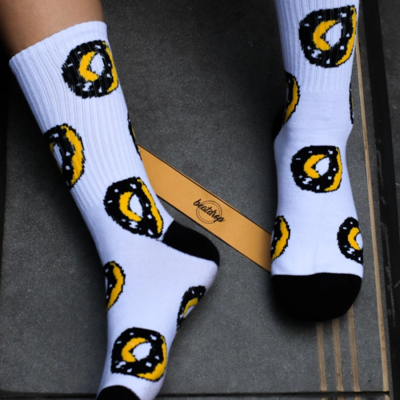Product image Kaos Kaki Trendy Kekinian Sebetis Bahan Tebal semua ukuran DRP 051