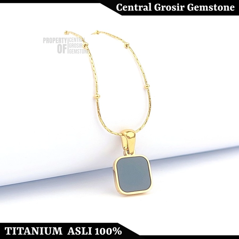 Product image CENTRAL GROSIR GEMSTONE - Kalung Titanium Liontin Black Clover Fashion Wanita 45cm Gold