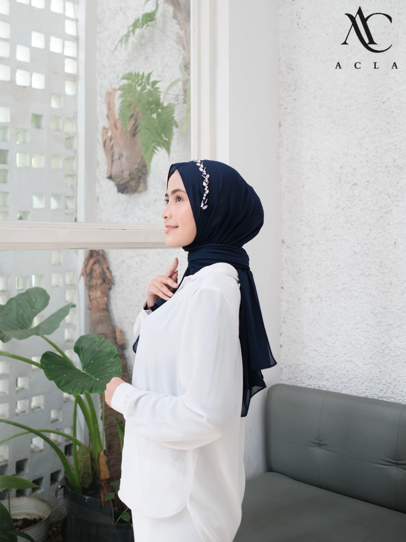 Product image Acla Daily - Pashmina Ceruty Babydoll Pearly Daun All size Merah Cabe