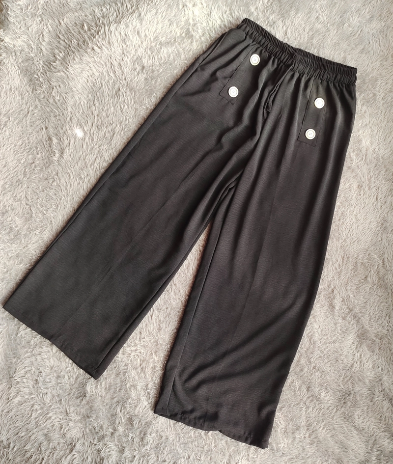 Product image Amha Collection - CELANA KULOT AIRFLOW JUMBO KANCING VARIASI JUMBO BLACK