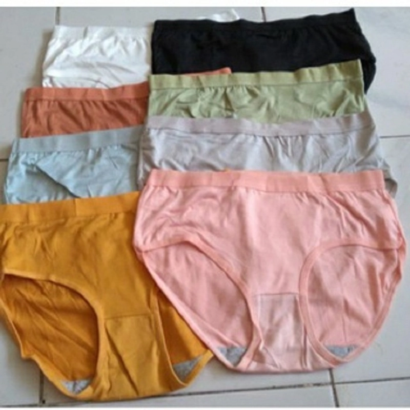 Product image Celana dalam wanita katun lembut CD17 M Random