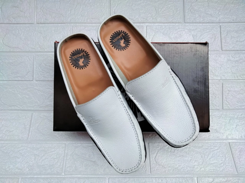Product image RENINE - ALZ 017 Sepetu Sandal Bustong Mocassin Kulit Asli 39 Hitam
