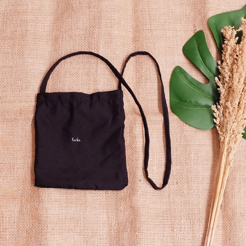 Product image Leika - PERSIAPAN UMROH & HAJI KANTONG BATU LEMPAR JUMROH TALI WARNA Hitam Polos