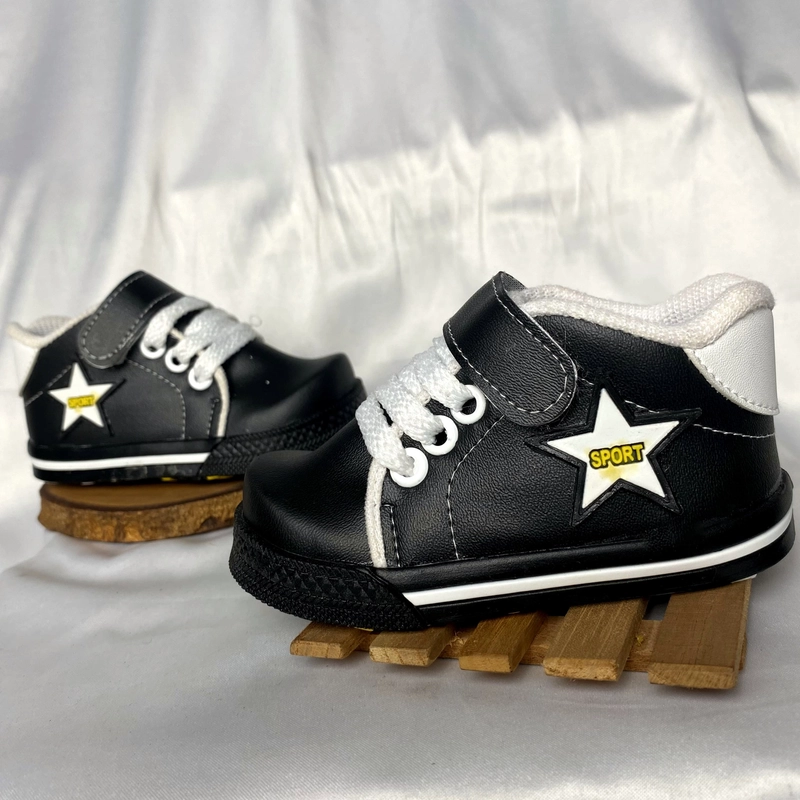 Product image Kawanian - Sepatu Anak Laki Laki Motif Bintang Sport AJB 22 Hitam