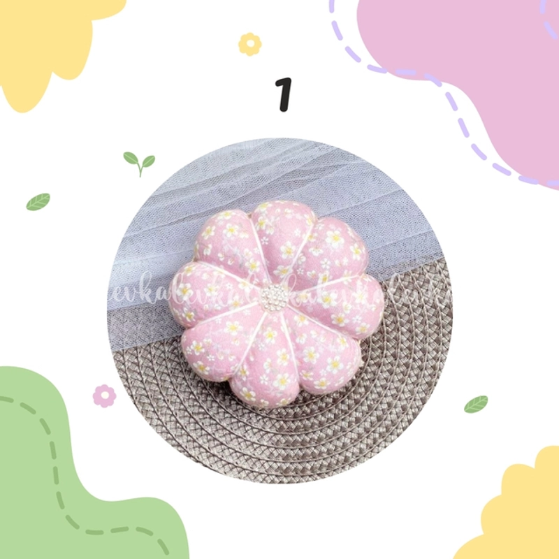 Product image Leika Hijab -PINCUSHION ROUND CANTIK / BANTALAN JARUM / BOX PENITI / WADAH JARUM / WADAH BROSS WAD 7 x 5 Cm 3