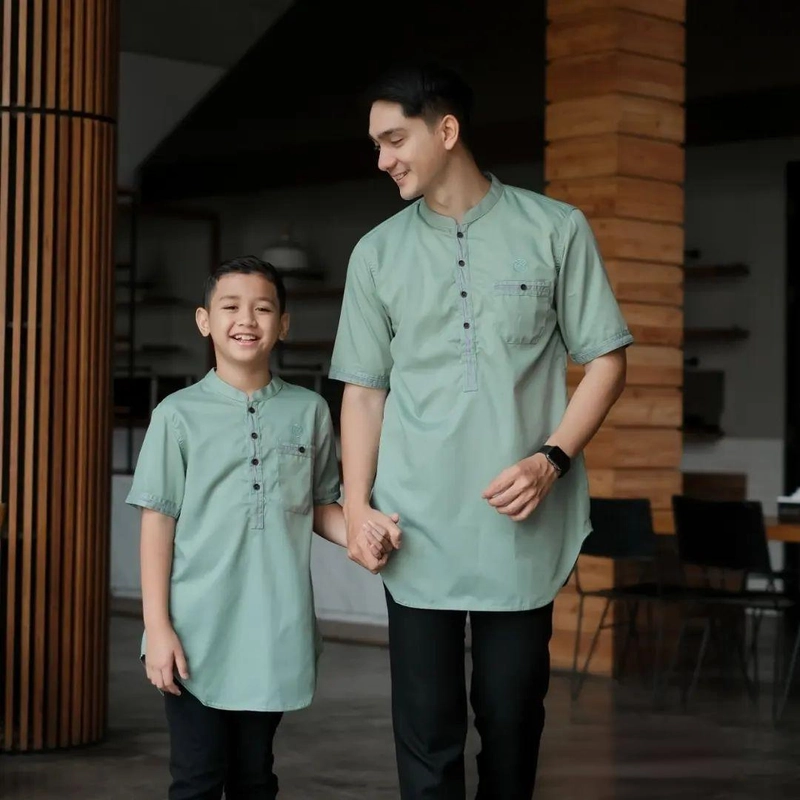 Product image Baju Koko Coupel Ayah Dan Anak Boleh Dipisah free peci rajut Terbaru Modern Simpel Motif Turmuji Xl ayah sage