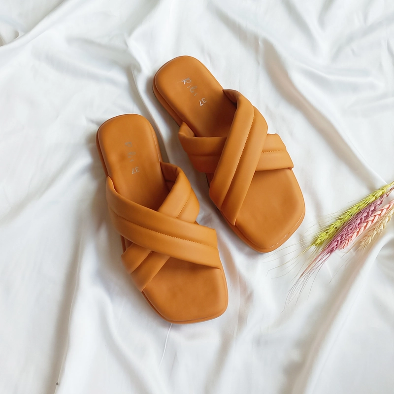 Product image Rilis - Sandal Wanita Leony Puffy Silang Platfoam (Rilis 19) 37 Tan