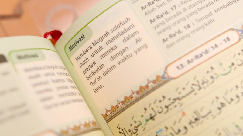 Product image Cordoba - AL-HAFIZ Jaket A6 Al-Qur an hafalan mudah dengan 5 blok warna A6 Random