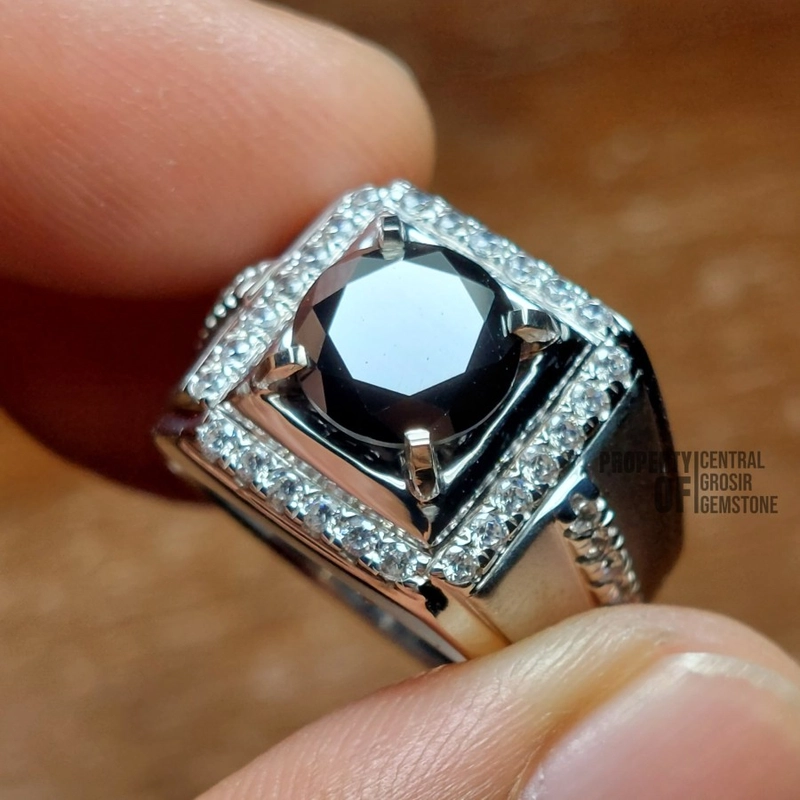 Product image CENTRAL GROSIR GEMSTONE - Cincin Pria Batu Black Moissanite Like Berlian Hitam Permata Mulia 16 Hitam