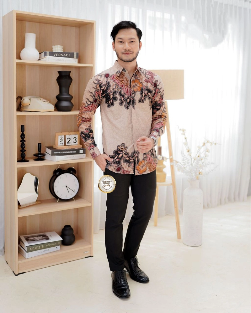 Product image Ks muslim fashion - ATASAN SARIMBIT WANITA DAN PRIA TUNIK DAN KEMEJA NEW COUPLEN BISA DI PISAH M Batik kemeja