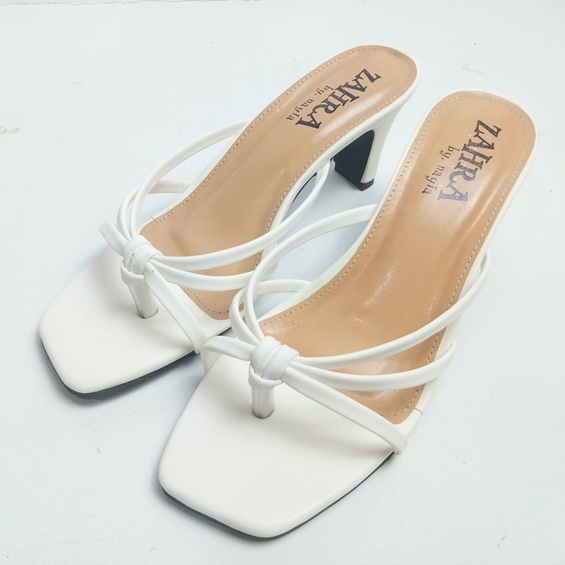 Product image Nayla - Sandal Heels Wanita 5 cm Series Shaquena 37 Putih 