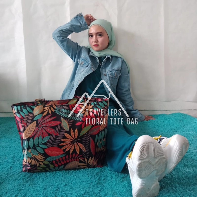 Product image Travellers - Floral Tote Bag Tas Wanita Tote Bag Kode T-01