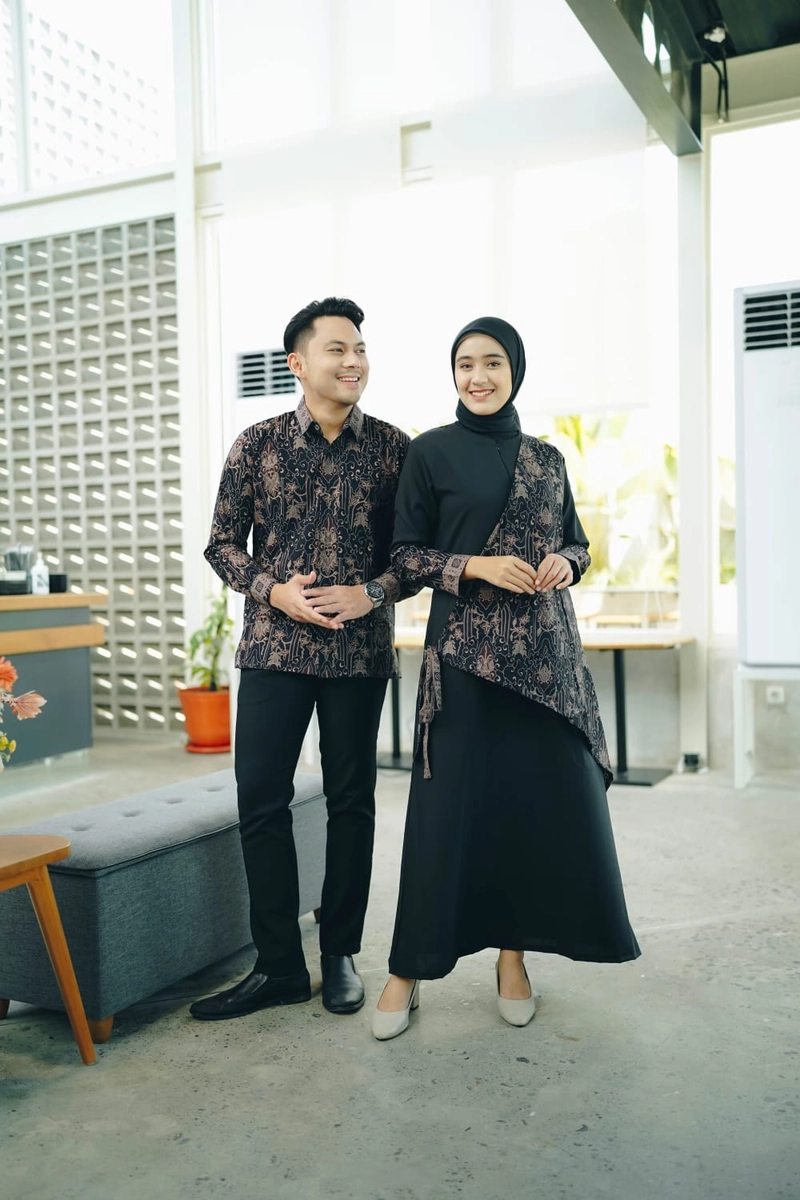 Product image COLLECTION SARJANA - Gamis Batik Couple Dewasa - Premium Series - Katun Primissima Furing (Slimfit) KEMEJA M PRAMESTI