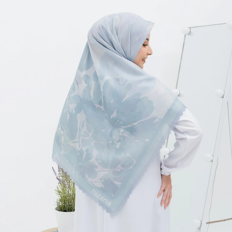 Product image Nizana Hijab - Nizana Hijab - Voal Printed Anabia Ash - Nizana 120cm x 120cm blue