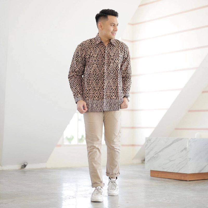 Product image COLLECTION SARJANA -Couple Laskita Kemeja Batik Pinggang Karet Allsize - Kemeja Pria Lengan Panjang Kemeja M Abu