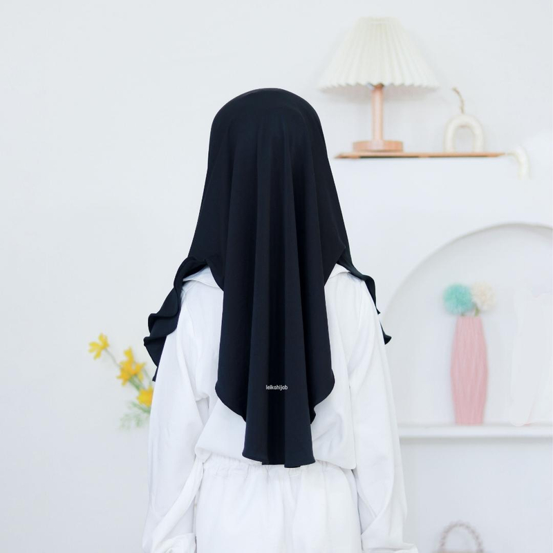 Product image Leika - BERGO LILY HIJAB INSTAN ANAK BEST SELLER 5 - 10 Tahun ALLSIZE Black