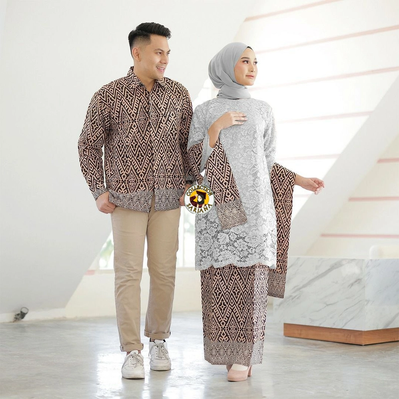 Product image COLLECTION SARJANA -Couple Laskita Kemeja Batik Pinggang Karet Allsize - Kemeja Pria Lengan Panjang Kemeja M Abu