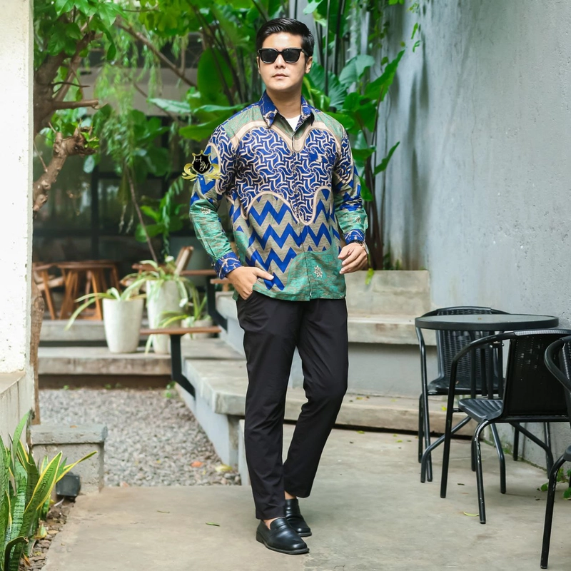 Product image Batik Alfin - Neww baju batik atasan couple pria dan wanita motif petir biru model terbaru M Kemejan biru