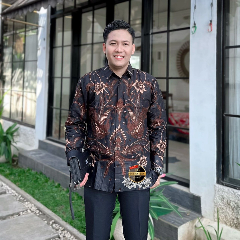 Product image Kois Batik - Batik couplen pria dan wanita kemeja dan tunik bisa dipisah motif brama M Kemeja brama