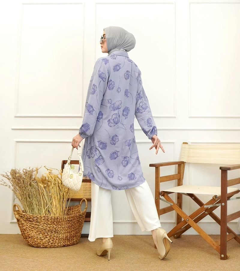 Product image Syahrinda [TA] - Tunik Kancing Tory Kemeja Mint Blue Cream Print Bunga Silky Crinkle Zaramica size 2 Neon Blue