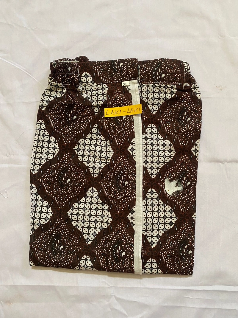 Product image Assalam Olshop - (RANDOM) Batik Klasik Yogyakarta Instan M Laki-Laki