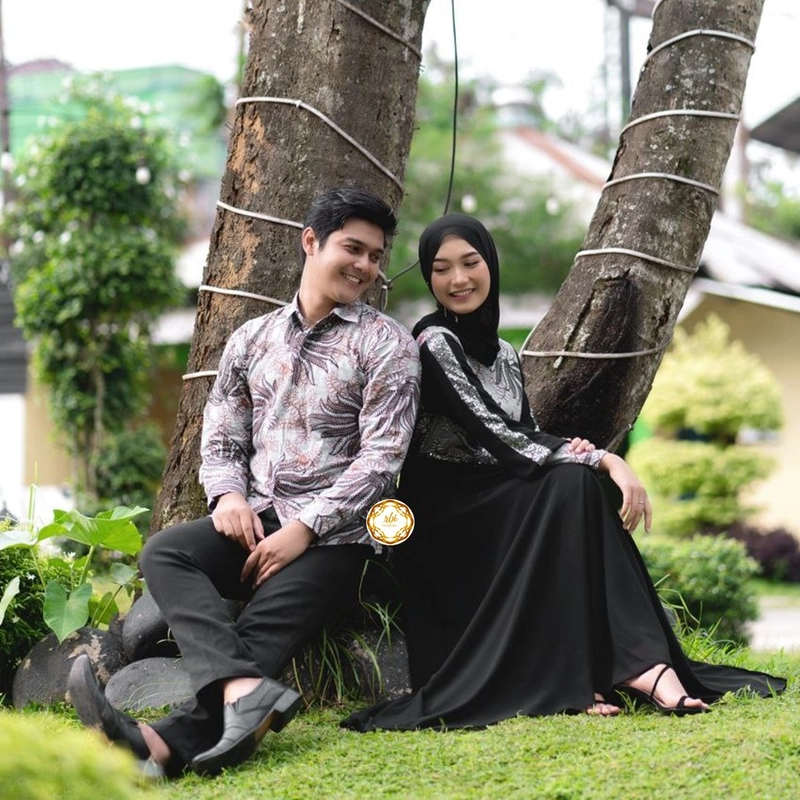 Product image Batik Couple Gamis Netty Kualitas Butik Bahan Kain Babydol Armani Premium Khusus Couple M Hitam