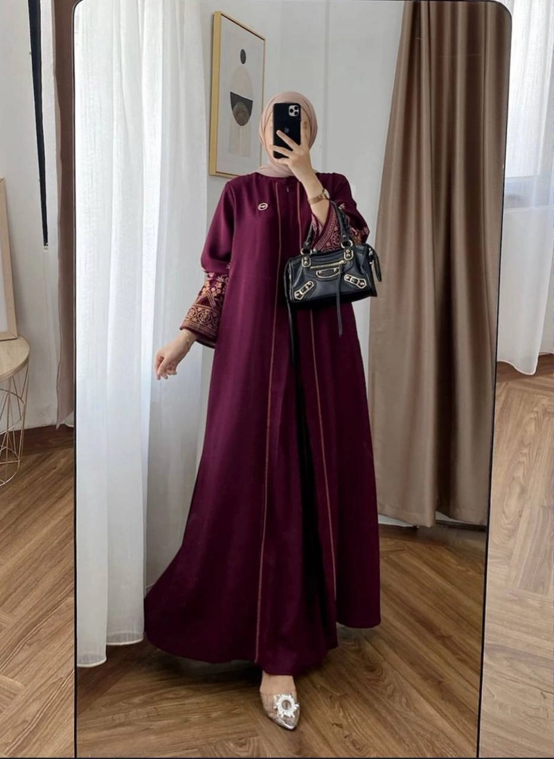 Product image Khisna collection - LIORA abaya kekinian no bros Allsize Marun