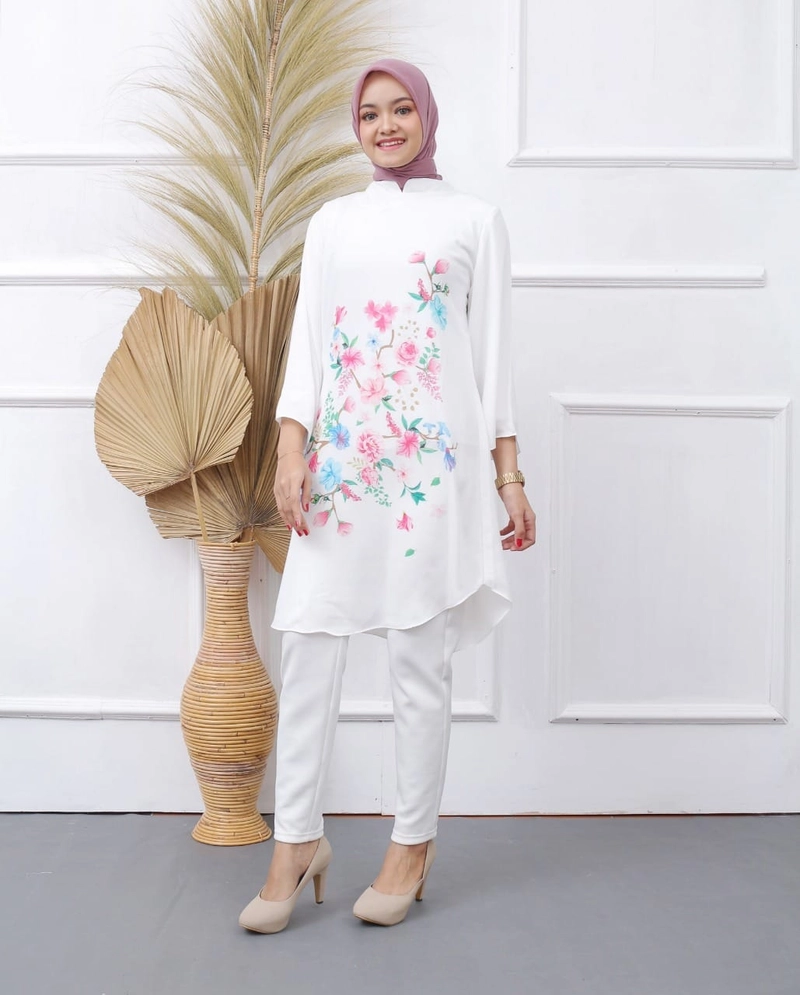 Product image Syahrinda [TA] - Tunik Dress Putih Standar to BIGSIZE Print Bunga Rose Batwings Silky Impor size 1 Putih