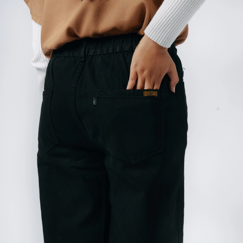 Product image MKY Clothing - BASIC TAPERED BOYFRIEND JEANS HITAM S (26) MIUU02-BLK Hitam