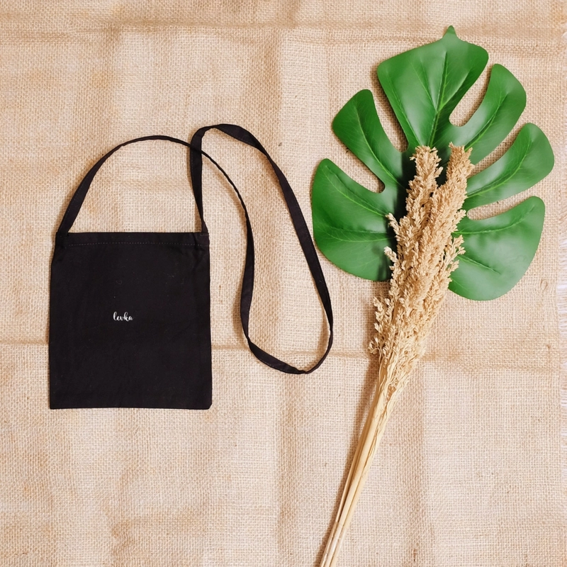 Product image Leika - PERSIAPAN UMROH & HAJI KANTONG BATU LEMPAR JUMROH TALI WARNA Hitam Polos
