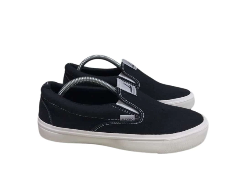 Product image ALZ PRO 9107 Black Sepatu Kanvas Slip On Wanita 37 Black