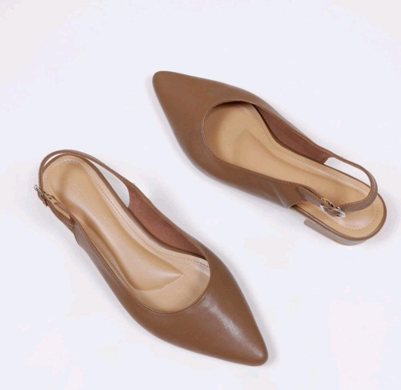 Product image LUXIA - Dania Sandal Hels Wanita 3 cm 41 Moca