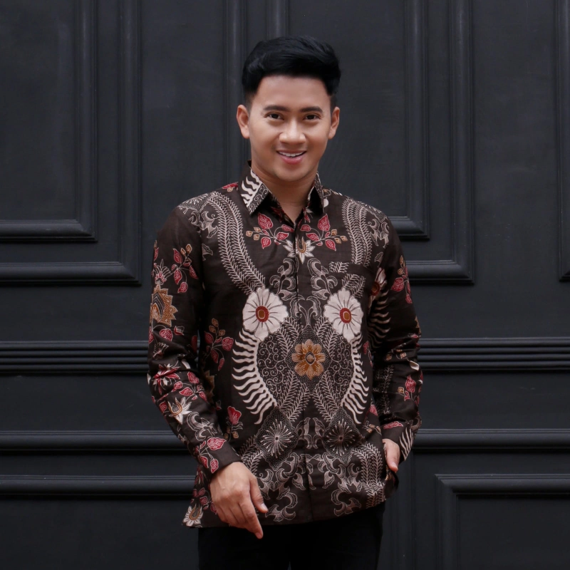 Product image Kois Batik - Kemajan pria batik dewasa lapis furing M Hitamputikombinasi