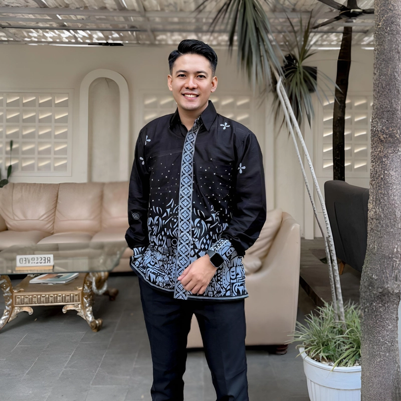 Product image Kois Batik - Batik Coupel Dapat Dibeli Terpisah kemeja atau tunik terbaru motif sutena hitam M Kemeja sutena hitam