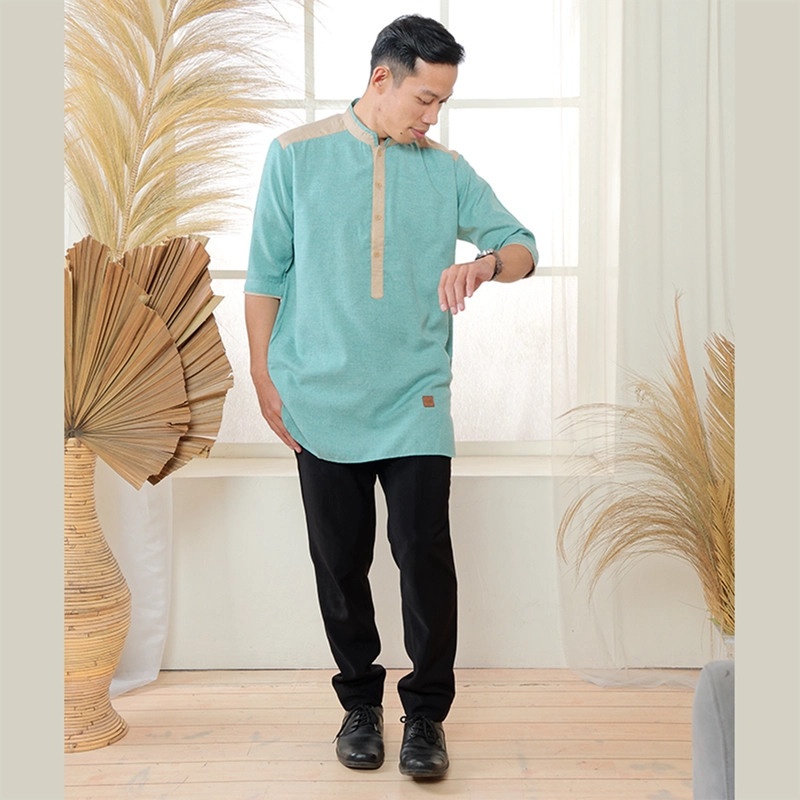 Product image MOSCOU - Baju Kemeja Koko Kemko Kurta Qurta Pakistan Muslim Lebaran Pria Dewasa Lengan Pendek 3/4 Casual Formal Elegan Katun Madinah Premium Motif Kancing Sanghai Shanghai Cina Terbaru Original Keren Murah Hijau Wardah Turquoise Khaki M Turquoise Khaki