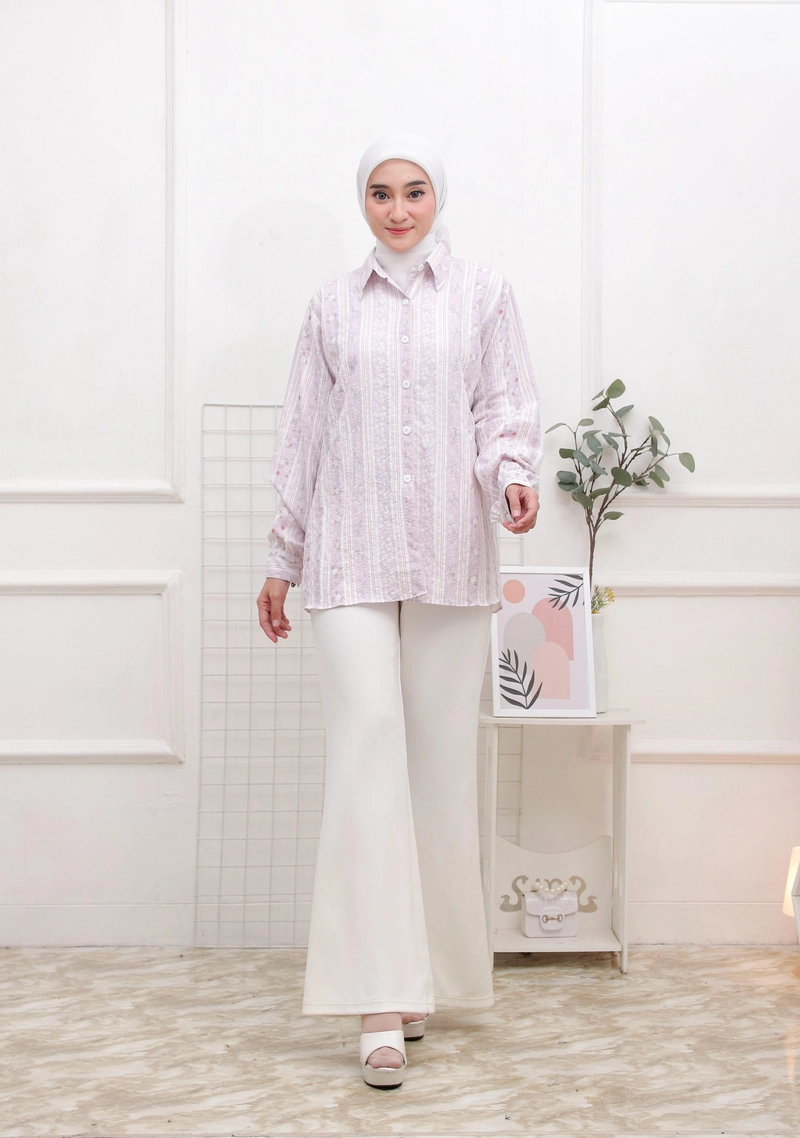 Product image Giat Makmur [TA] - Atasan Blouse Premium Bunga Cantik Salur Putih Kombinasi Allsize Biru