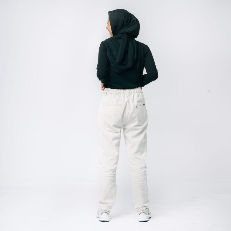 Product image MKY Clothing - BASIC TAPERED BOYFRIEND JEANS PUTIH S (26) Putih