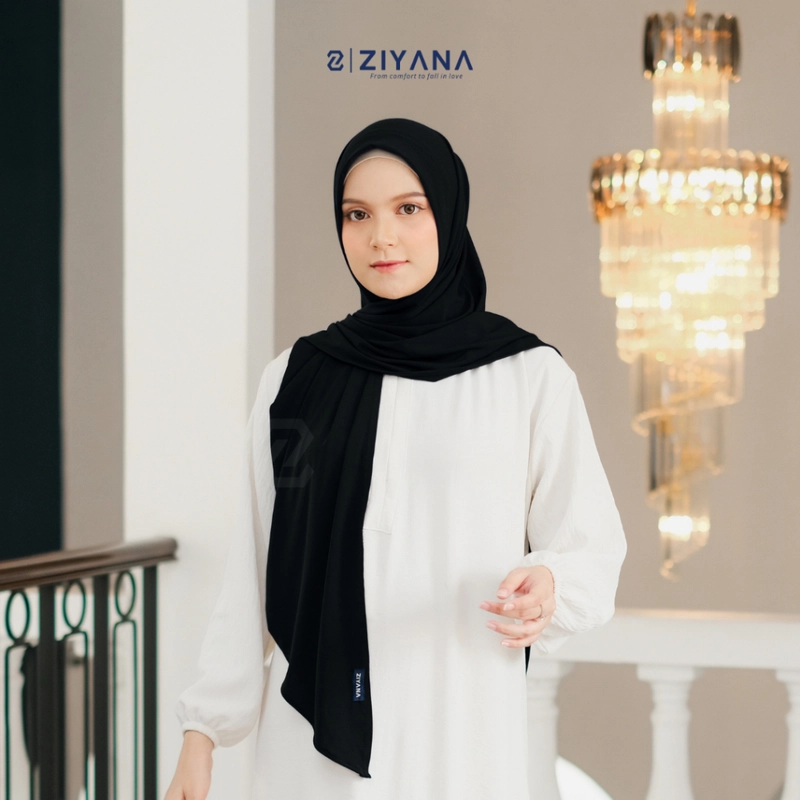 Product image Ziyana Hijab - Hijab Segitiga Instan Jersey Size L Naila Warna Hitam