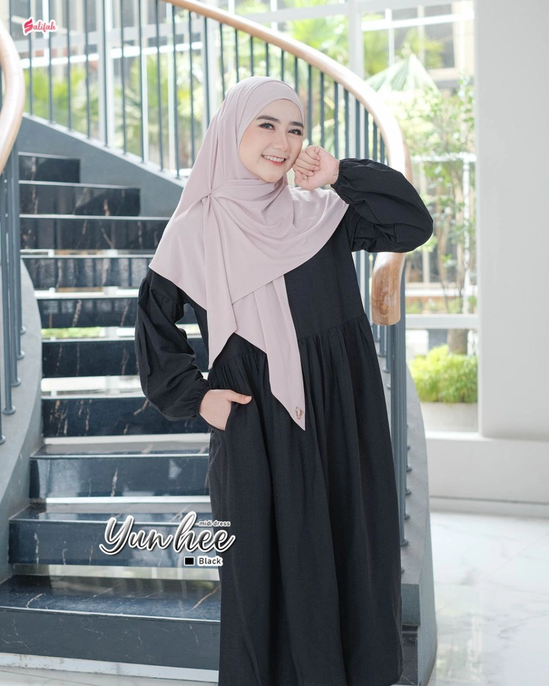 Product image Dzeera - SALIFAH - YUNHEE MIDI DRESS M BLACK