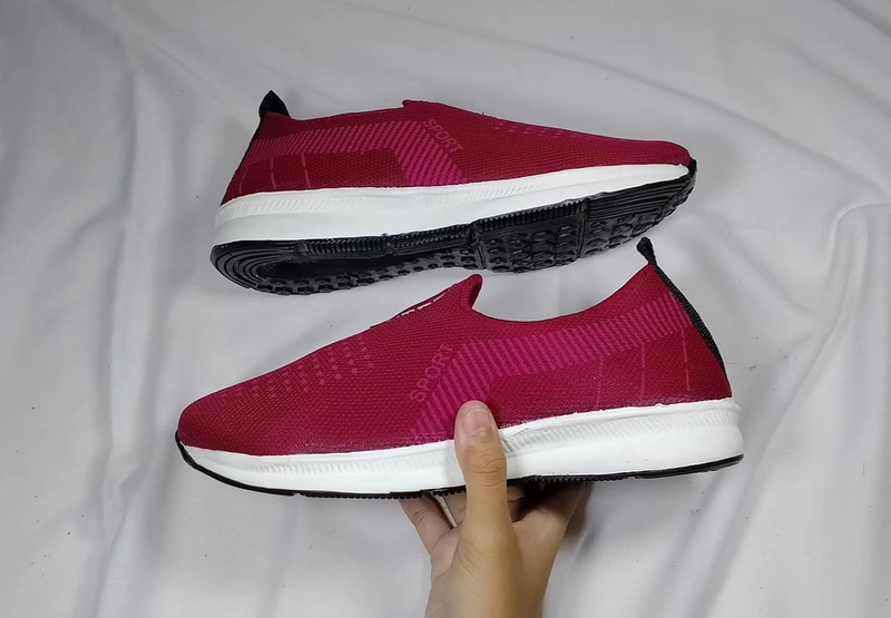Product image Sepatu Slip On Wanita Sporty Onke 40 MERAH