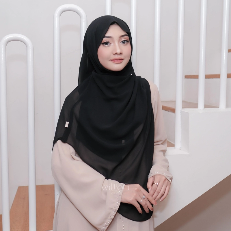 Product image Sakura Baru X Willofi - Pashmina Instant Hilya Double Hijab Terbaru 2026 All Size Hitam