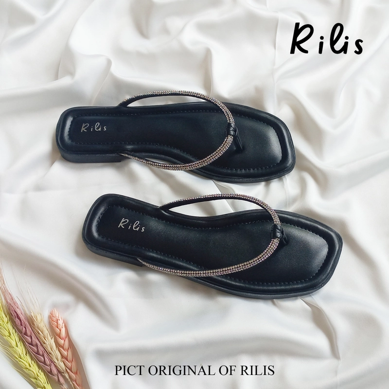 Product image Rilis - Sandal Flat Wanita Berliana (Rilis 33) 37 Hitam