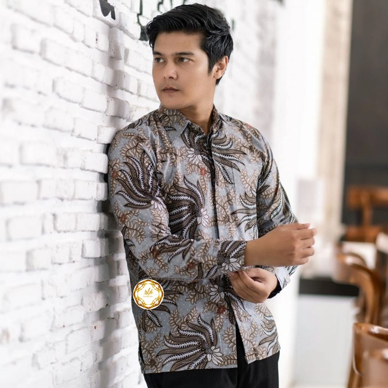 Product image Batik Couple Gamis Netty Kualitas Butik Bahan Kain Babydol Armani Premium Original Bisa Beli Pisah Kemeja Saja Size M Abu