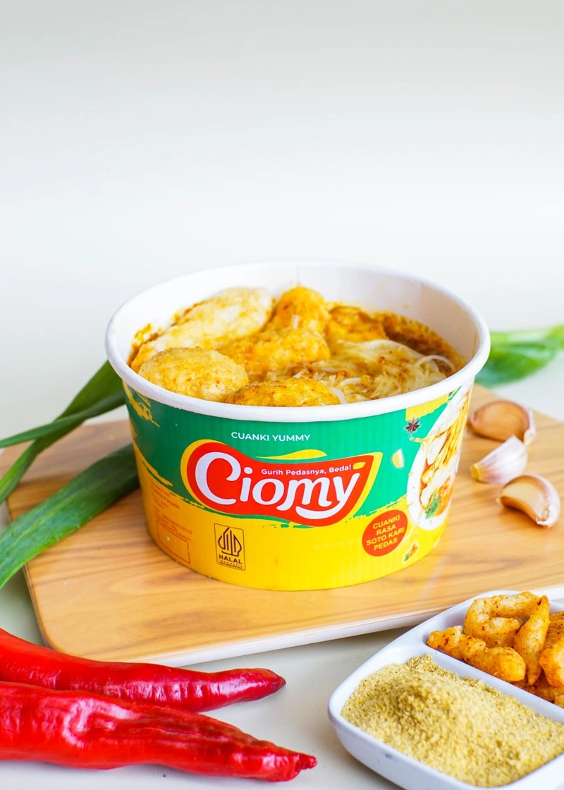 Product image Makanan RIngan Cuanki chicken Kari 70gr Kuah Soto Kari