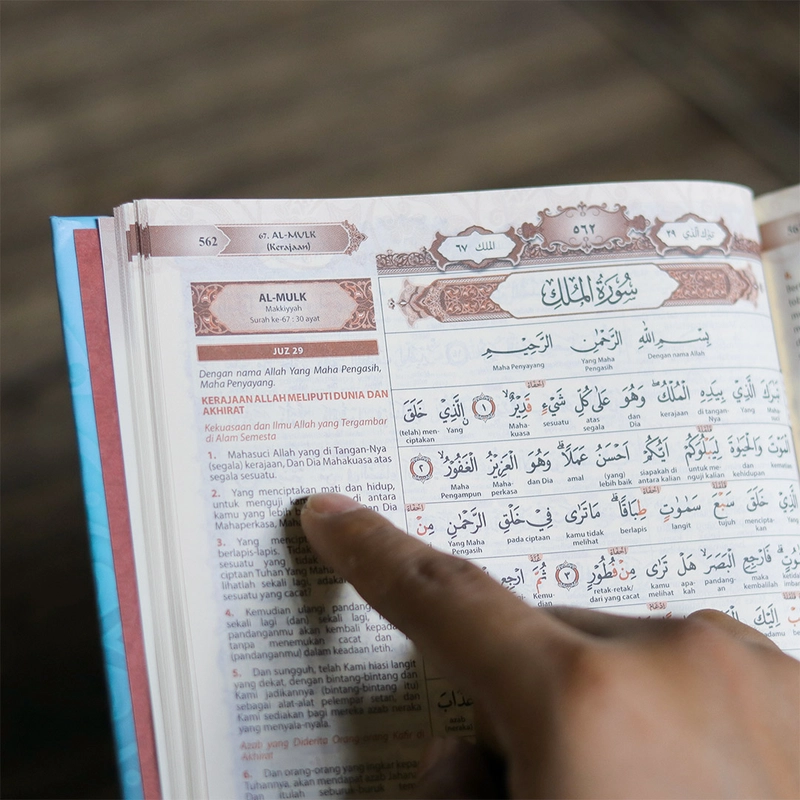 Product image Alfatih Quran - AL - FATIH A5 Alquran Terjemah Perkata Tajwid Arab Tanpa Takwil A5 Hijau-Tosca