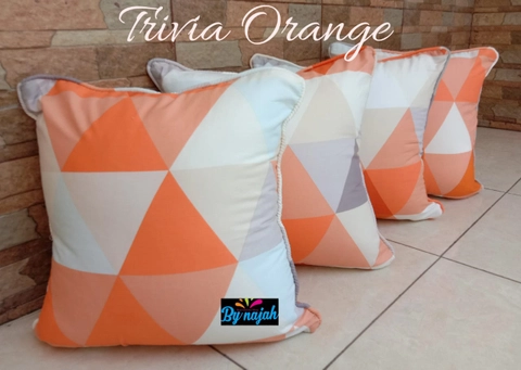 By.Najah.Aef - Sarung Bantal Sofa(Sarung saja) Paket U : 4 sarung bantal Trivia orange