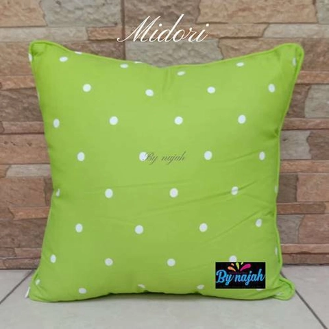 By Najah Aef Sarung Bantal Midori